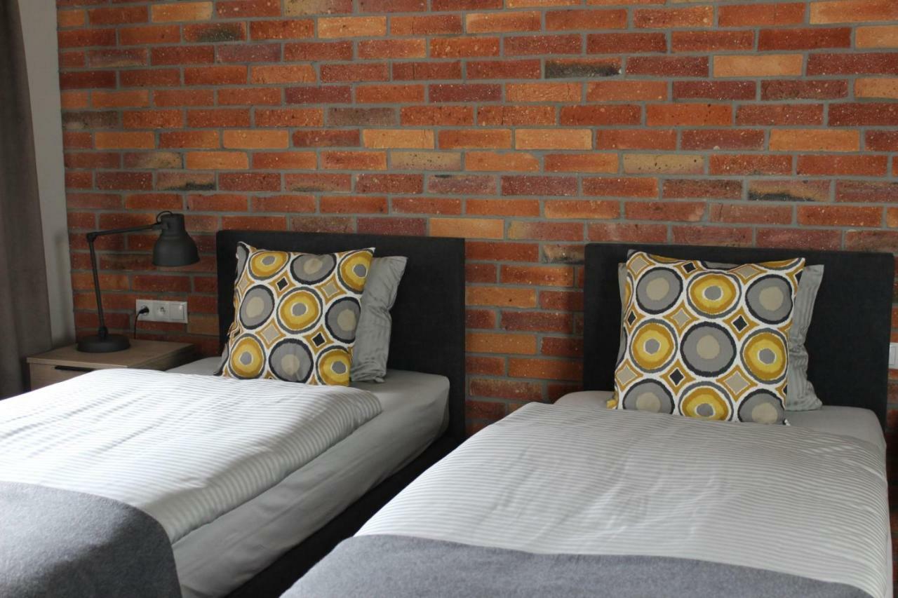 Apartamenty Centrum Park Sowinskiego 19 Zielona Gora  Exterior photo