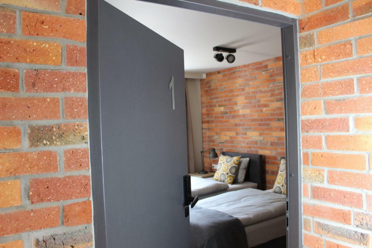 Apartamenty Centrum Park Sowinskiego 19 Zielona Gora  Exterior photo